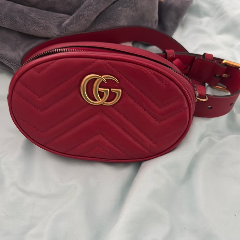 ***SOLD***
Gucci Belt Bag with Gold GG Logo